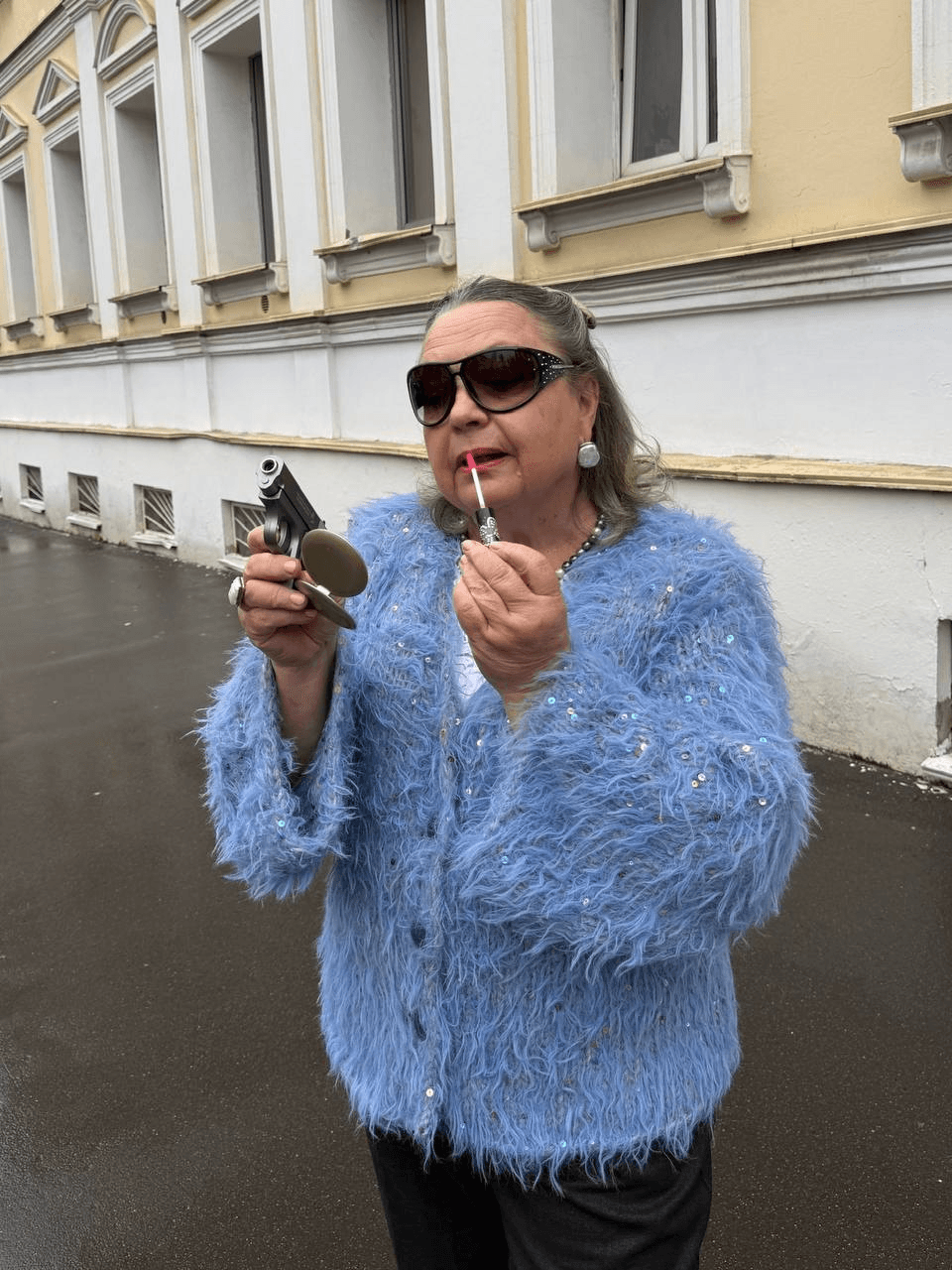 Амбассадор бренда — бабушка Нина